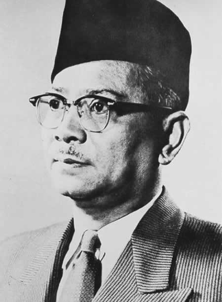  ABDUL RAHMAN PUTRA ALHAJ TUNKU
